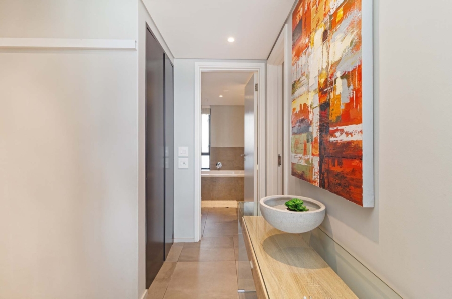 1 Bedroom Property for Sale in Green Point Western Cape